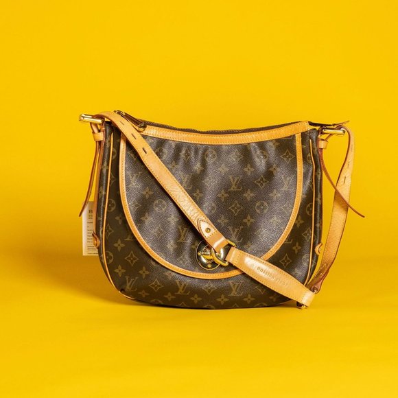 Louis Vuitton - Picture 1 of 4